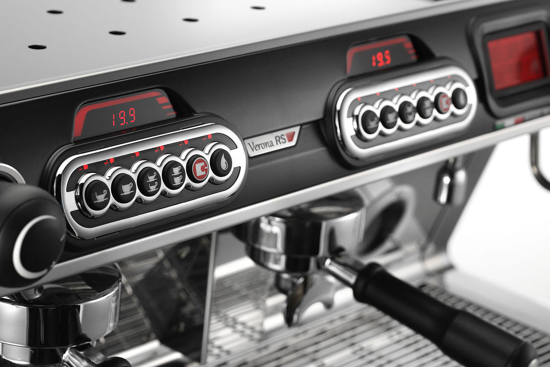 Sanremo VERONA RS Multiboiler Espressomaschine 3 Gruppen Schwarz (Matt) keine Erhöhte Gruppe (Tall) Bluetooth Servicekontrolle